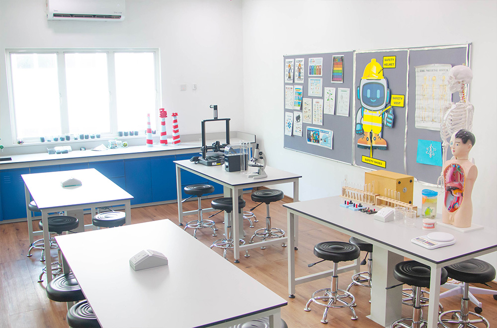 school-facilities-picture-science-lab-1-updated